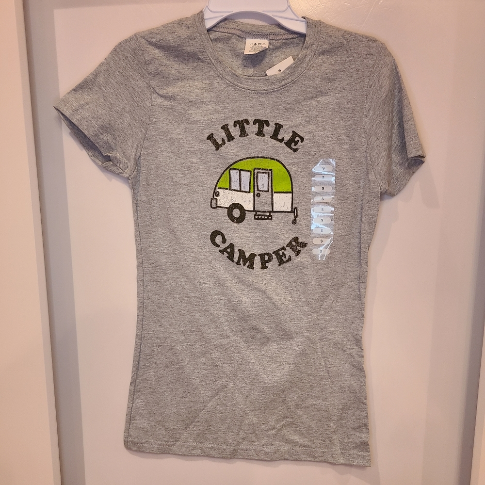 🎈2/$10 'Little Camper' T-shirt